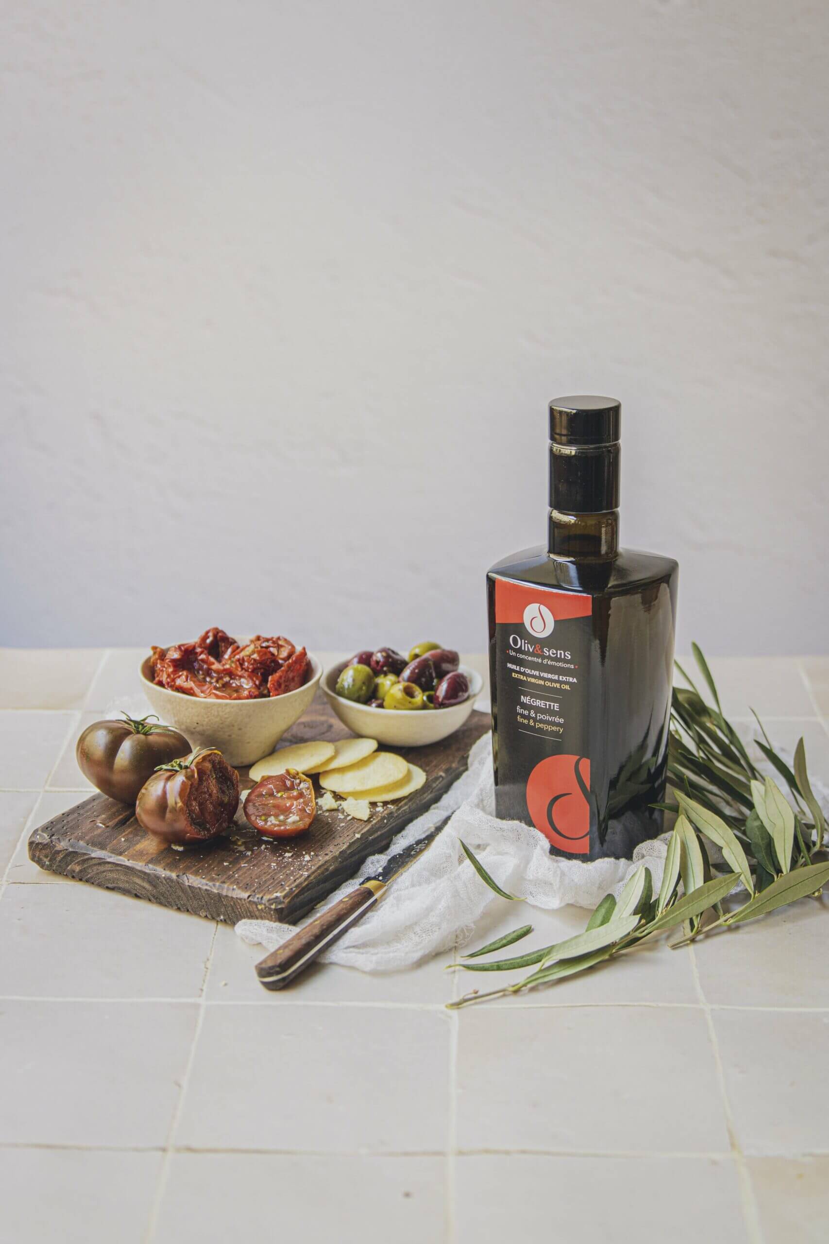 Huile d'olive Négrette huile d'olive vierge extra huile d'olive artisanale de France huile d'olive monvariétale meilleure huile d'olive française